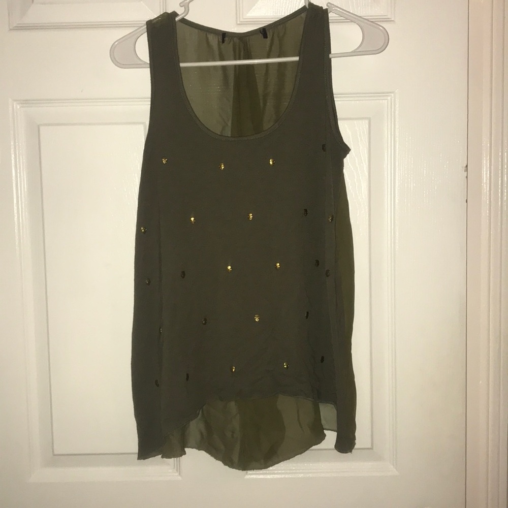 Green skull shirt